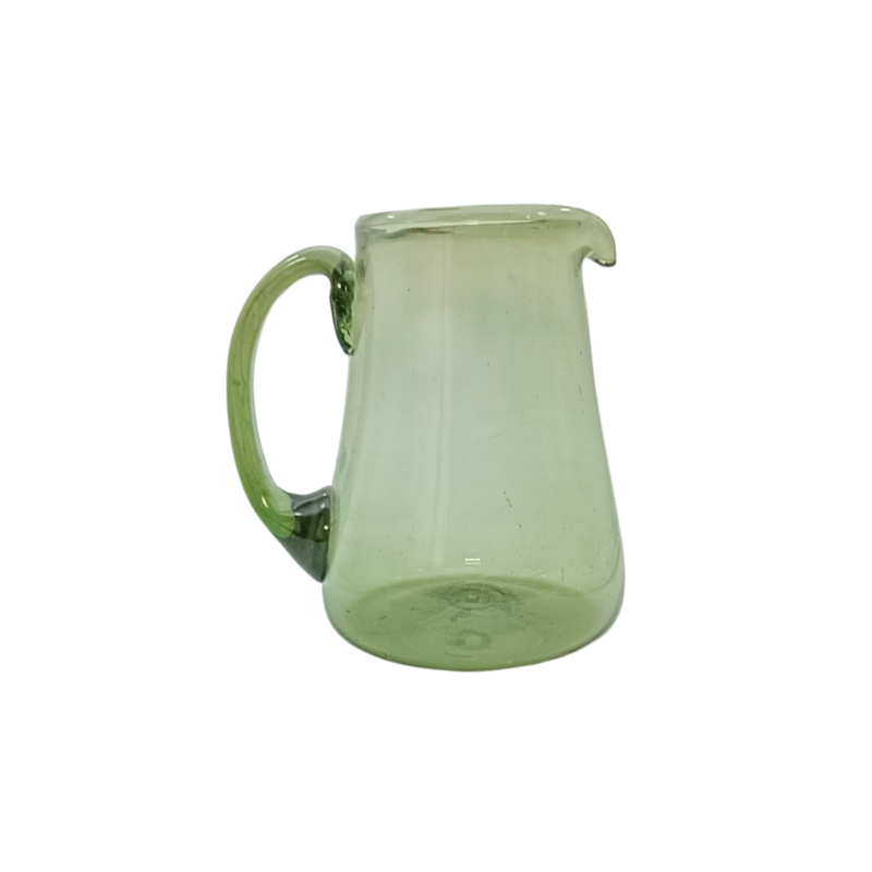 Pichet Cruche en Verre Soufflé Artisanale Carafe à Crème Lait ou Sirop Fait Main Vert Pâle 1 Pichet Cruche en Verre Soufflé Artisanale Carafe à Crème Lait ou Sirop Fait Main Vert Pâle